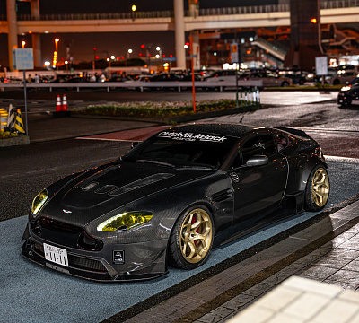 Фото дисков Radi8 Raijin на Aston Martin Vantage 3