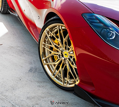 Фото дисков Anrky S2-X1 на Ferrari 812