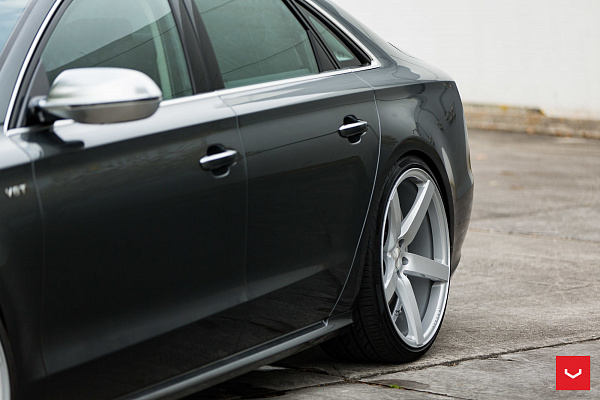 Фото дисков Vossen CV3 Серебро на Audi A/S 8 (D4)