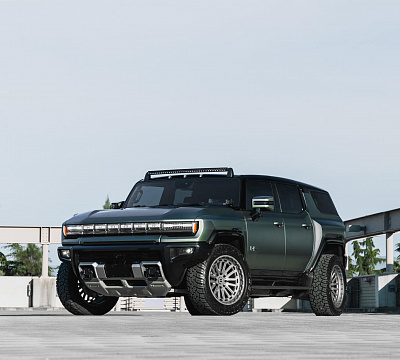 Фото дисков Brixton Forged BX03-M на GMC Hummer EV