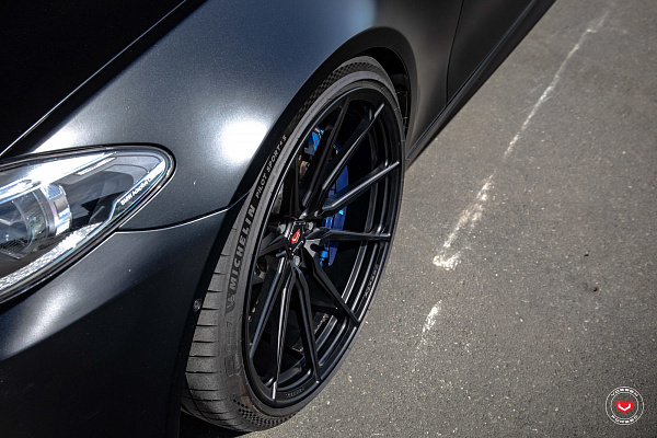 Фото дисков Vossen M-X2 Черный сатин на BMW 5/M5 (F10)