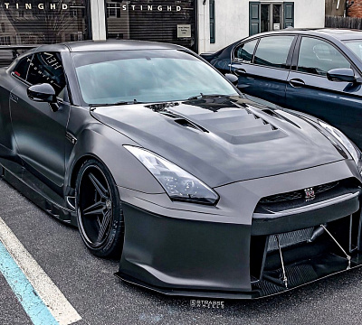 Фото дисков Strasse Wheels SV2 Deep Concave FS на Nissan GT-R