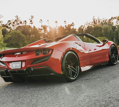 Фото дисков HRE S107SC на Ferrari F8