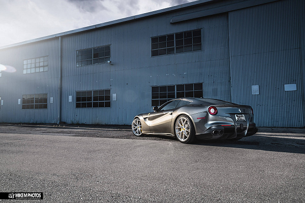 Фото дисков HRE P101 Глянцевый лак на Ferrari F12