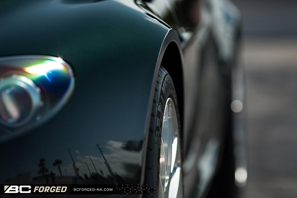 Фото дисков BC Forged RS40 Глянцевый лак на Aston Martin Vantage 3