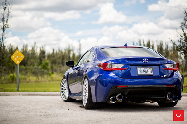 Фото дисков Vossen VFS-2 Серебро на Lexus RC