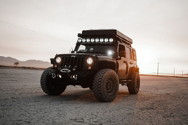Фото дисков Black Rhino ARSENAL  на Jeep Wrangler III (JK)