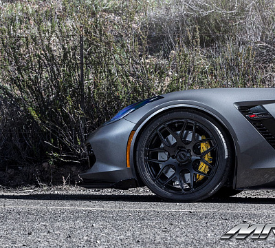 Фото дисков MRR FS01 на Chevrolet Corvette C7