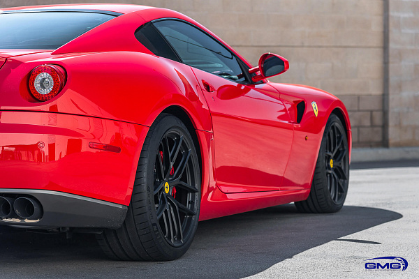Фото дисков HRE P101SC Черный сатин на Ferrari 599
