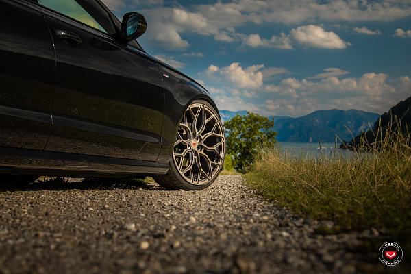 Фото дисков Vossen S17-01 Сатиновый графит на Audi A/RS 6 (C7)