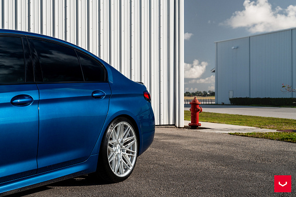 Фото дисков Vossen HF-7 Серебро на BMW 5/M5 (G30/F90)