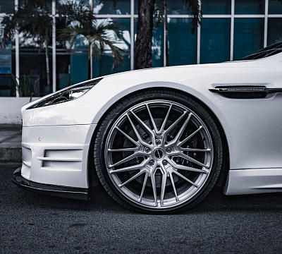 Фото дисков Brixton Forged VL4 на Aston Martin Rapide 2