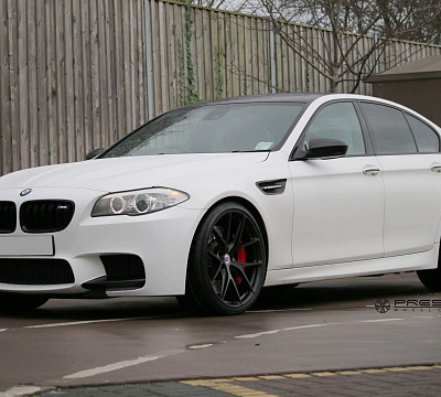 Фото дисков HRE P101 на BMW 5/M5 (F10)