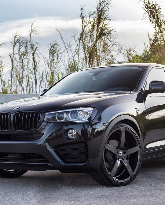 Фото дисков CV3 Глянцевый графит на BMW X4 (F26)