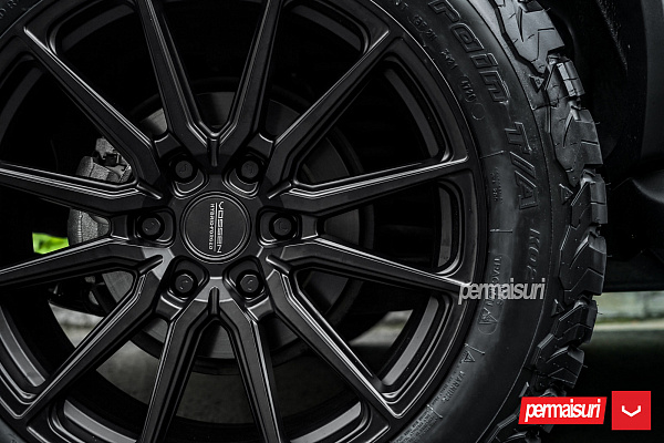 Фото дисков Vossen HF6-1 Черный сатин на Toyota Fortuner II
