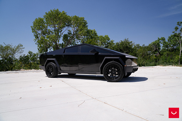 Фото дисков Vossen HFX-1 (6-Lug) Черный глянец на Tesla Cybertruck