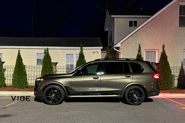 Фото дисков HRE FF10 Черный сатин на BMW X7 (G07)