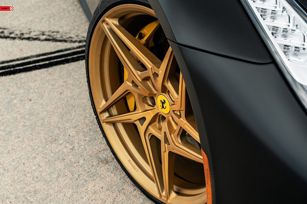 Фото дисков Anrky S1-X3 Сатиновое золото на Ferrari GTC4Lusso