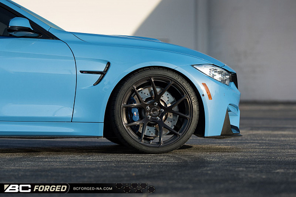 Фото дисков BC Forged RZ05 Глянцевый темный лак на BMW 4/M4 (F32/F82)