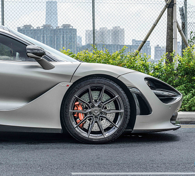 Фото дисков Vossen EVO-2R на McLaren 720S