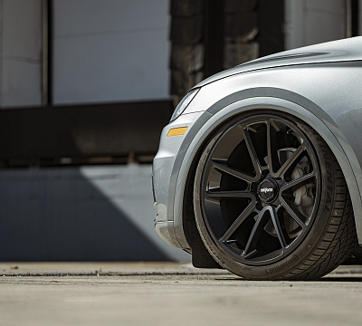 Фото дисков Rotiform BTL на Audi Q5 (FY)