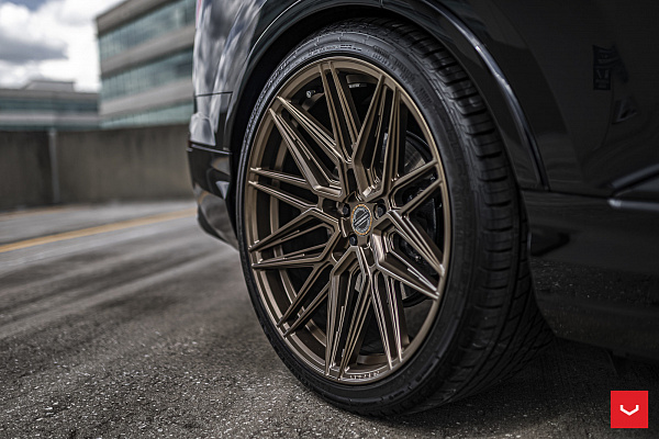 Фото дисков Vossen HF-7 Глянцевая бронза на Audi Q7 (4M)
