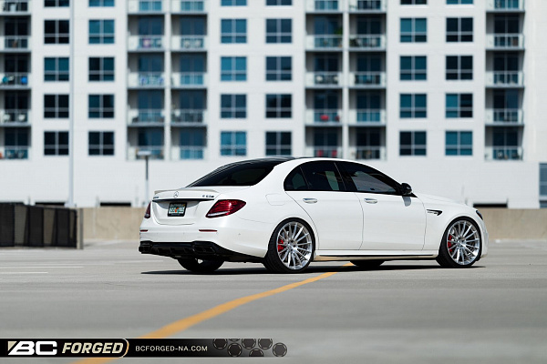 Фото дисков BC Forged RZ15 Глянцевый лак на Mercedes-Benz E-Class (W213, S213, C238)