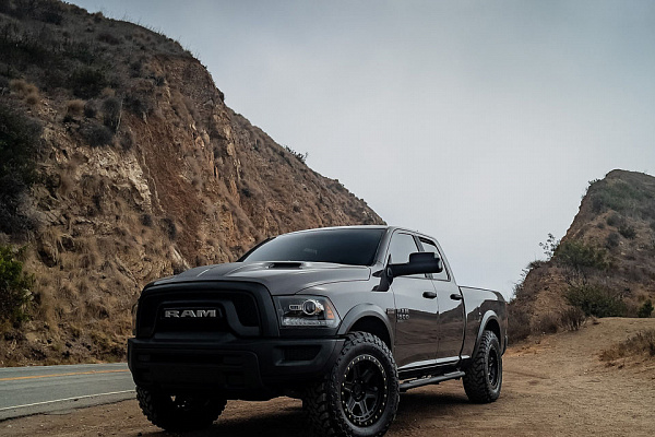 Фото дисков Black Rhino RENO Черный сатин на Ram 1500 IV