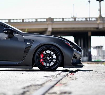 Фото дисков HRE FF04 на Lexus RC