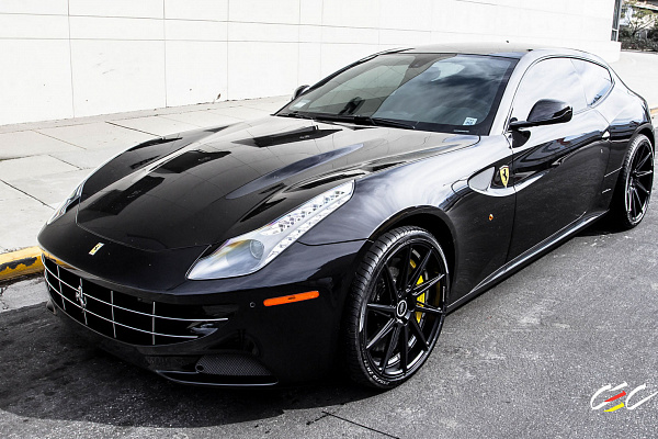 Фото дисков CEC C26 Черный сатин на Ferrari FF