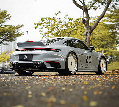 Фото дисков HRE 935 на Porsche 911 VIII