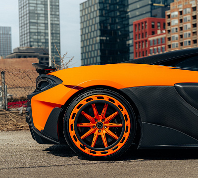 Фото дисков Brixton Forged FDE11 Aerotech на McLaren 600
