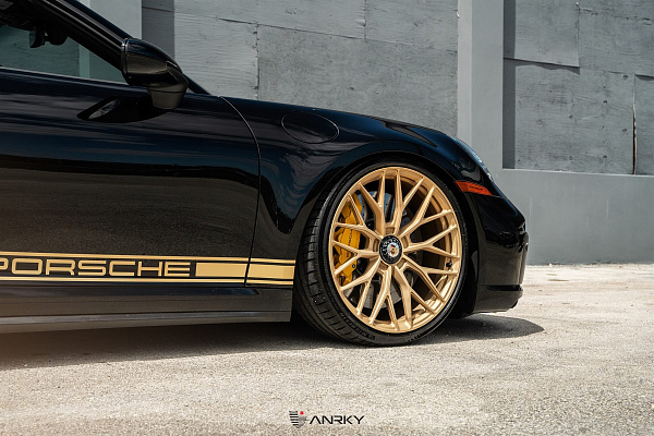 Фото дисков Anrky AN10 Сатиновое золото на Porsche 911 VIII