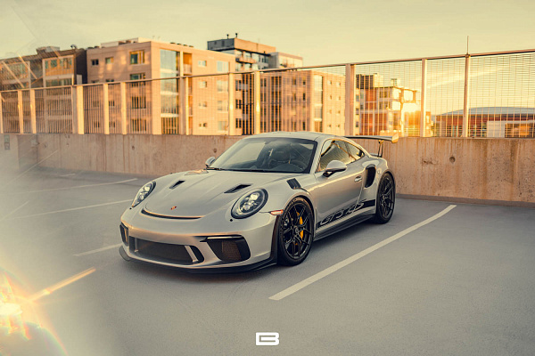 Фото дисков Brixton Forged CM5-R Матовый графит на Porsche 911 VII