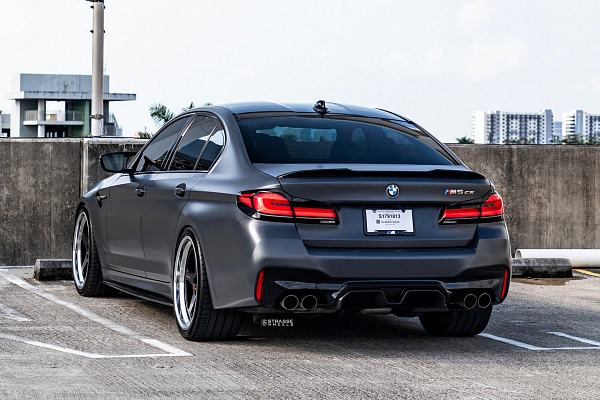 Фото дисков Strasse Wheels S5 Track Черный сатин на BMW 5/M5 (G30/F90)