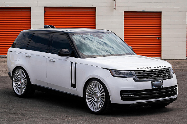 Фото дисков HRE L103M Глянцевый лак на Land Rover Range Rover III