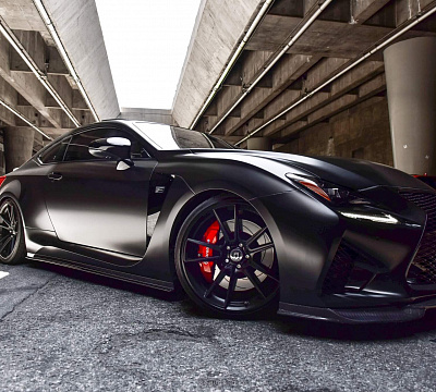 Фото дисков HRE FF04 на Lexus RC