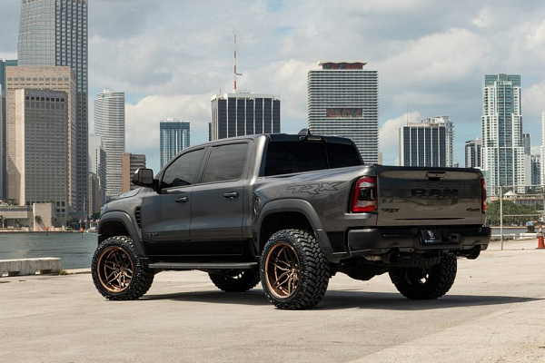 Фото дисков Anrky AN36 Сатиновая бронза на Ram 1500 V