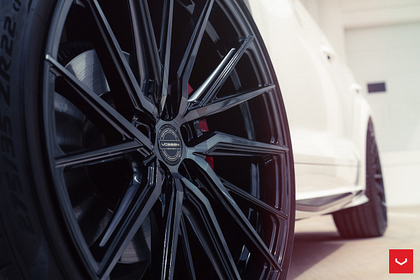 Фото дисков Vossen HF-4T Черный глянец на Audi Q5 (FY)