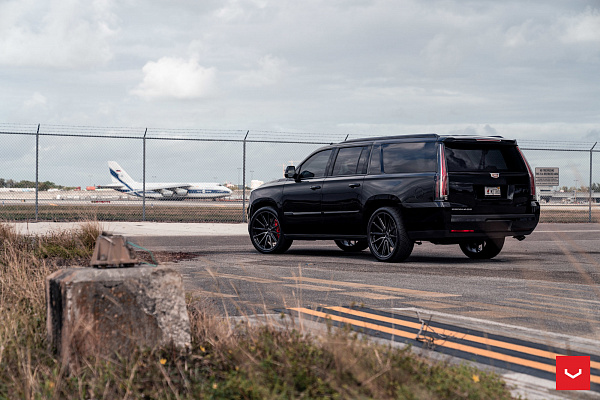 Фото дисков Vossen HF6-1 Глянцевый темный лак на Cadillac Escalade IV