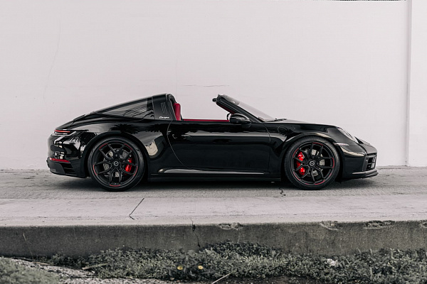 Фото дисков Brixton Forged CM5-RS Черный матовый на Porsche 911 VIII