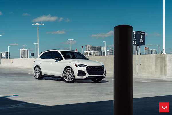 Фото дисков Vossen HF-7 Серебро на Audi Q5 GU