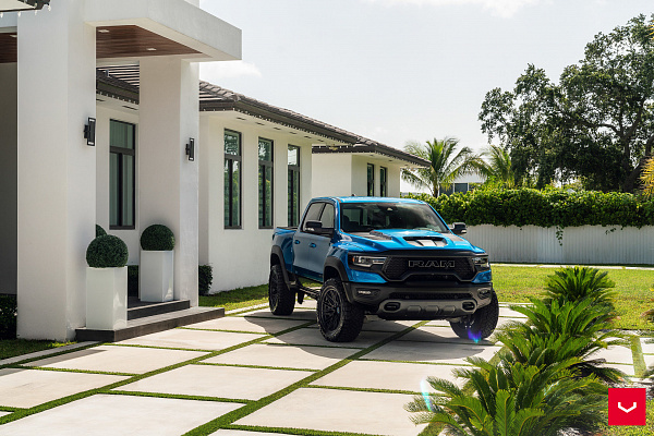 Фото дисков Vossen HF6-5 Черный сатин на Ram 1500 V