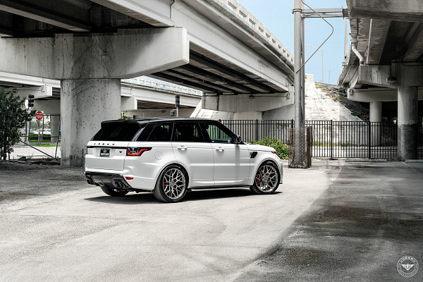 Фото дисков Vossen UV-1 Сатиновый темный лак на Land Rover Range Rover Sport II