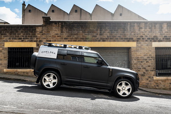 Land Rover Defender II