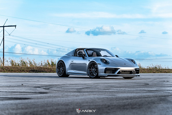 Фото дисков Anrky AN10 Глянцевый лак на Porsche 911 VIII