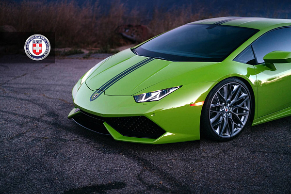 Фото дисков HRE P200 Сатиновый темный лак на Lamborghini Huracan