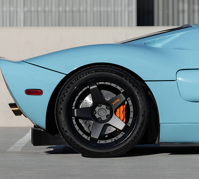 Фото дисков HRE C105 на Ford GT I