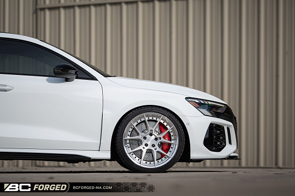 Фото дисков BC Forged HCA165 Глянцевый лак на Audi A/S/RS 3 (8Y)