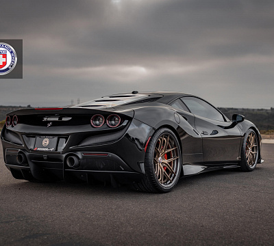 Фото дисков HRE S101SC на Ferrari F8